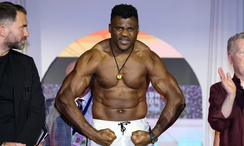Francis Ngannou tái xuất MMA: 'Quái thú' tìm lại vinh quang sau giấc mơ boxing
