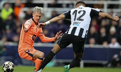 4 điểm nhấn Newcastle 1-1 Barca: Sai lầm tai hại của Thiaw