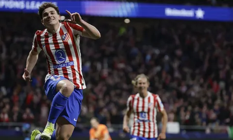 Trận hủy diệt Spurs chấm dứt hy vọng mua Alvarez của Barca