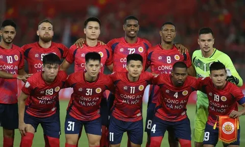 HLV Kim Sang-sik đang mạo hiểm với bộ khung CAHN