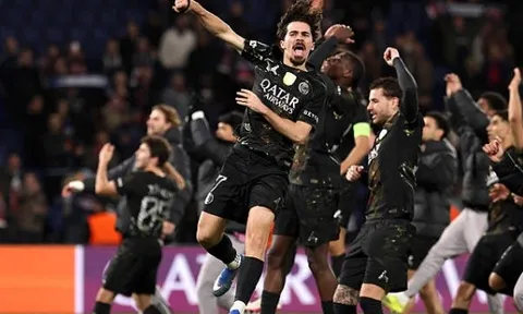 Hàng thủ sụp đổ, Chelsea thua thảm 2-5 trên sân PSG