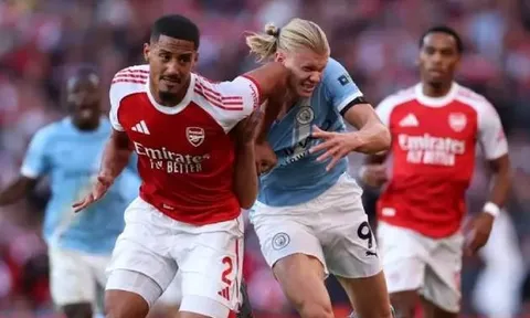 Đá trước hay sau định đoạt ngôi vương Arsenal, Man City?