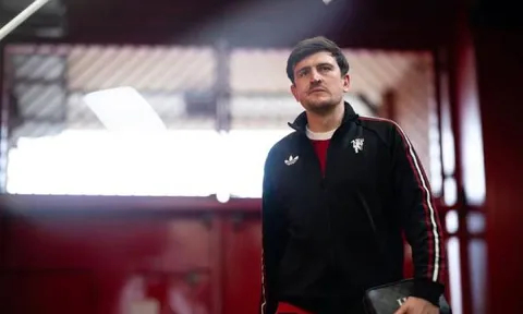 INEOS tiến thoái lưỡng nan khi Maguire và Casemiro hồi sinh