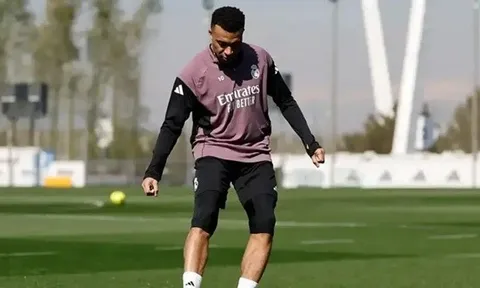 Mbappe nghỉ trận Elche để dưỡng sức đấu Man City