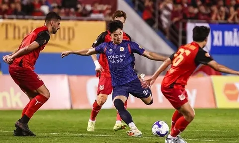 Đình Bắc và nghịch lý tịt ngòi tại V.League
