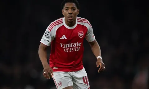 Myles Lewis-Skelly được khuyên rời Arsenal để cứu vãn sự nghiệp