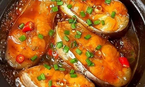 Đây là "kẻ thù" của mùi tanh, dù nấu loại cá nào, chỉ cần thêm nó vào, thịt cá sẽ thơm phức, mềm ngon