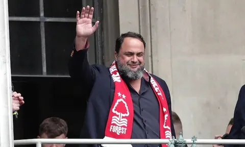 Bên trong thế giới của ông chủ Nottingham Forest: Tàn nhẫn nhưng đầy hào phóng