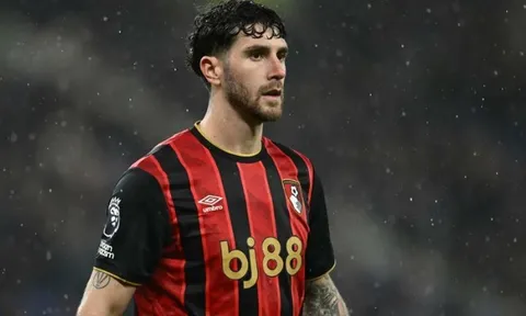 Nước đi khôn ngoan của Man Utd với trung vệ Marcos Senesi