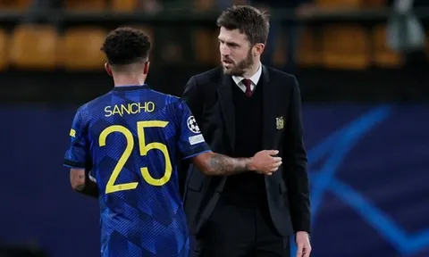 Michael Carrick và thông điệp đanh thép từ sai lầm mang tên Sancho