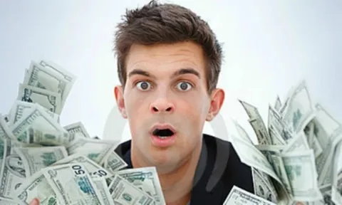 Bỗng dưng có 1 khoản tiền lớn, bạn tưởng rất may mắn, nhưng có khi lại là hiểm họa