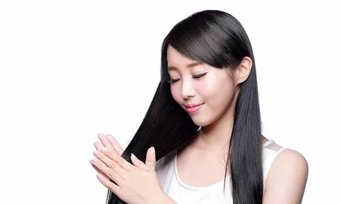 Liệu pháp ủ dầu nóng: Cách chăm sóc tóc tự nhiên giúp mái tóc mềm mượt và chắc khỏe