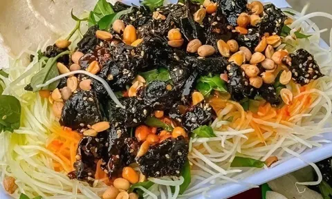 12 món ăn vặt nhất định phải thử khi đến TP.HCM, đứng xa cả mét cũng thấy mùi thơm, giá từ 10.000 đồng