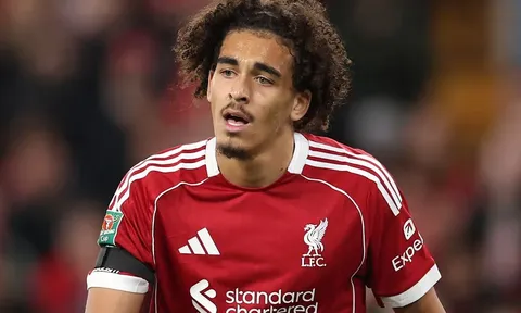 Liverpool khủng hoảng, Slot đau đầu vì Jayden Danns