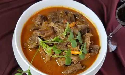 Cách nấu thịt bò sốt vang ngon mềm tan, nhanh nhừ không tốn thời gian