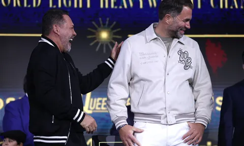 Oscar De La Hoya: 'Eddie Hearn sẽ đánh bại Dana White', chĩa mũi dùi vào mô hình kinh doanh của UFC