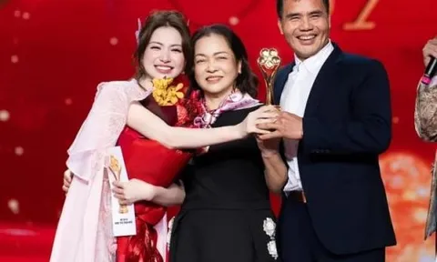 Hòa Minzy từng bật khóc vì bố ruột dạy dỗ trên sóng truyền hình