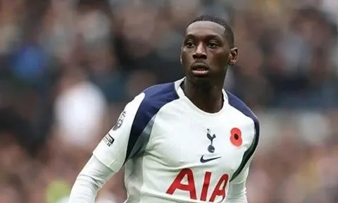 Kolo Muani san bằng kỷ lục của Gareth Bale tại Tottenham