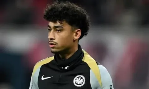 Frankfurt đòi Man Utd 51 triệu bảng vụ Nathaniel Brown