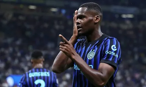 MU tranh tiền đạo Ange-Yoan Bonny với PSG