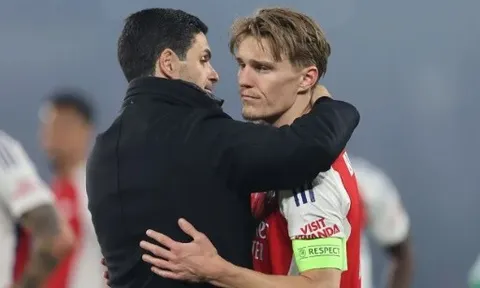 Anders Limpar cảnh báo Arsenal không được bán Odegaard