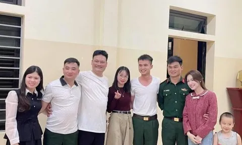 Hòa Minzy 'ra mắt' đồng nghiệp của chồng