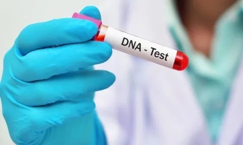 Bà đưa cháu gái 4 tuổi đi xét nghiệm ADN dù tin chắc "là cháu của mình", kết quả sau đó khiến bà chết lặng