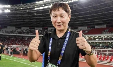 Điểm tin bóng đá Việt Nam 20/3: FIFA gọi HLV Kim là phù thủy; Malaysia dùng sao V-League đấu Việt Nam