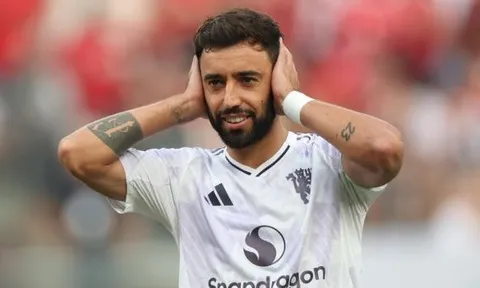 Man Utd diện áo sân khách may mắn lần cuối trước Bournemouth
