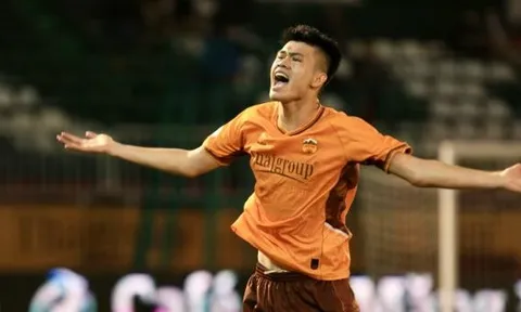 "Hòn đá tảng" 1m95 của U23 Việt Nam sẵn sàng lên đá tiền đạo
