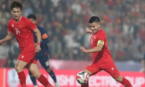 Công thức "kèo trái" giúp HLV Kim Sang-sik giải mã Malaysia