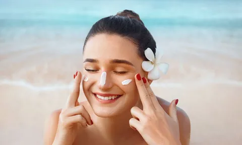 Du lịch mà da vẫn “êm”: bí quyết chăm sóc da nhạy cảm không bị kích ứng