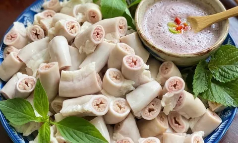 Luộc lòng đừng cho ngay vào nước: Thêm bước này, lòng trắng giòn như ngoài hàng