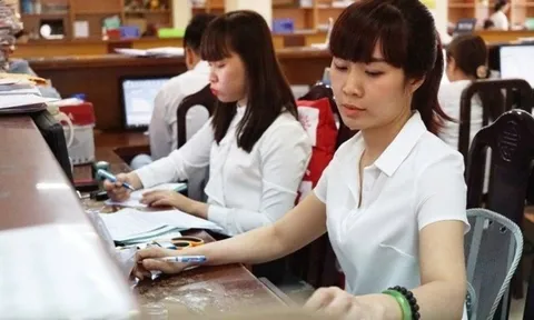 Tăng lương cơ sở 2026: Đối tượng nào được hưởng mức lương mới từ 1/7?