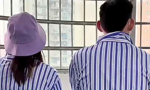 Vì 4 chữ này in trên giấy khám thai, chồng vội xem camera thì phát hiện bí mật động trời giữa vợ với sếp lớn