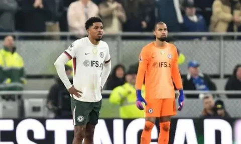 Glenn Hoddle chê Wesley Fofana thi đấu dưới tiêu chuẩn Chelsea