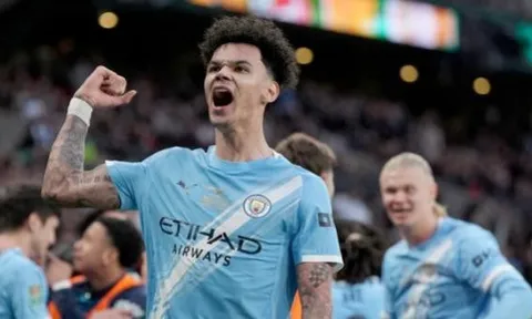 Nico O'Reilly sắm vai "sát thủ" trong vỏ bọc hậu vệ trái của Pep