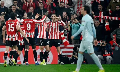Antony bị thay sớm, Betis trắng tay tại San Mames