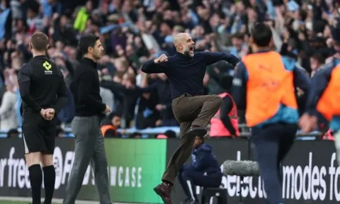 Người hâm mộ phát sốt vì đam mê bất tận của Pep Guardiola tại Wembley
