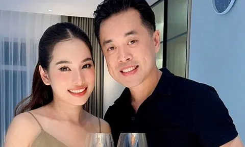 Dương Khắc Linh choáng váng khi vợ báo tin mang bầu đôi lần hai