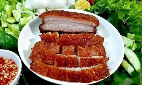 Cách làm thịt ba chỉ rán giòn bì thơm ngon, giòn tan ăn hoài không ngán