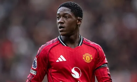 Man Utd cam kết xây đội hình quanh Mainoo