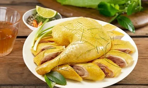 5 kiểu người nên hạn chế ăn thịt gà: Đó là ai?