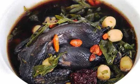 Cách hầm gà tần ngon tại nhà