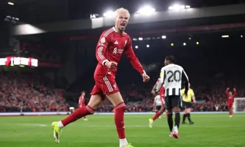 Klopp chọn Ekitike làm người kế vị hoàn hảo cho Salah