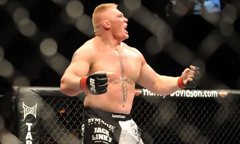 Brock Lesnar và canh bạc để đời: Từ kẻ bị Dana White ghẻ lạnh đến huyền thoại UFC