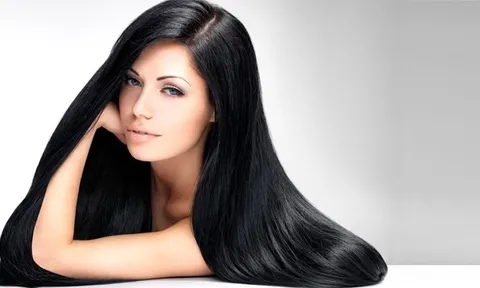 Bí quyết giữ tóc đen mượt, hạn chế rụng tóc từ thói quen hằng ngày