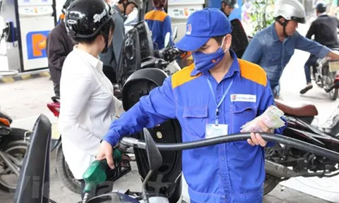 Giá xăng dầu giảm mạnh từ 0h ngày 27/3: RON95-III giảm kỷ lục hơn 5.600 đồng/lít