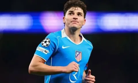 Arsenal nhận "gáo nước lạnh" thương vụ Julian Alvarez