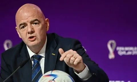 FIFA sẽ cấm người chuyển giới thi đấu ở môn bóng đá nữ